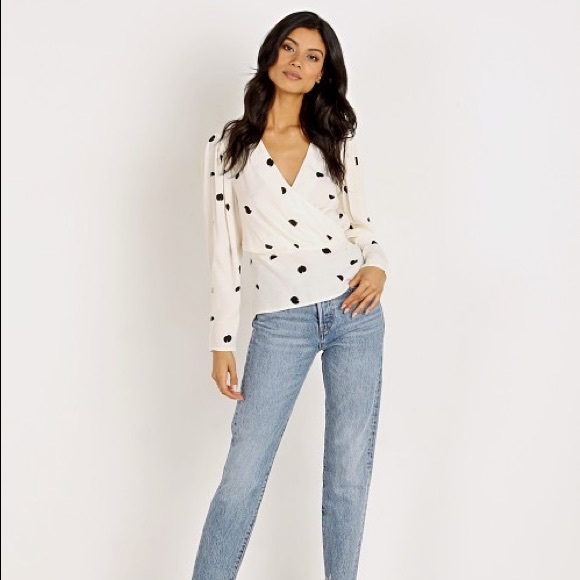 ASTR the Label Mia Top Cream Black Dot - Picture 2 of 11